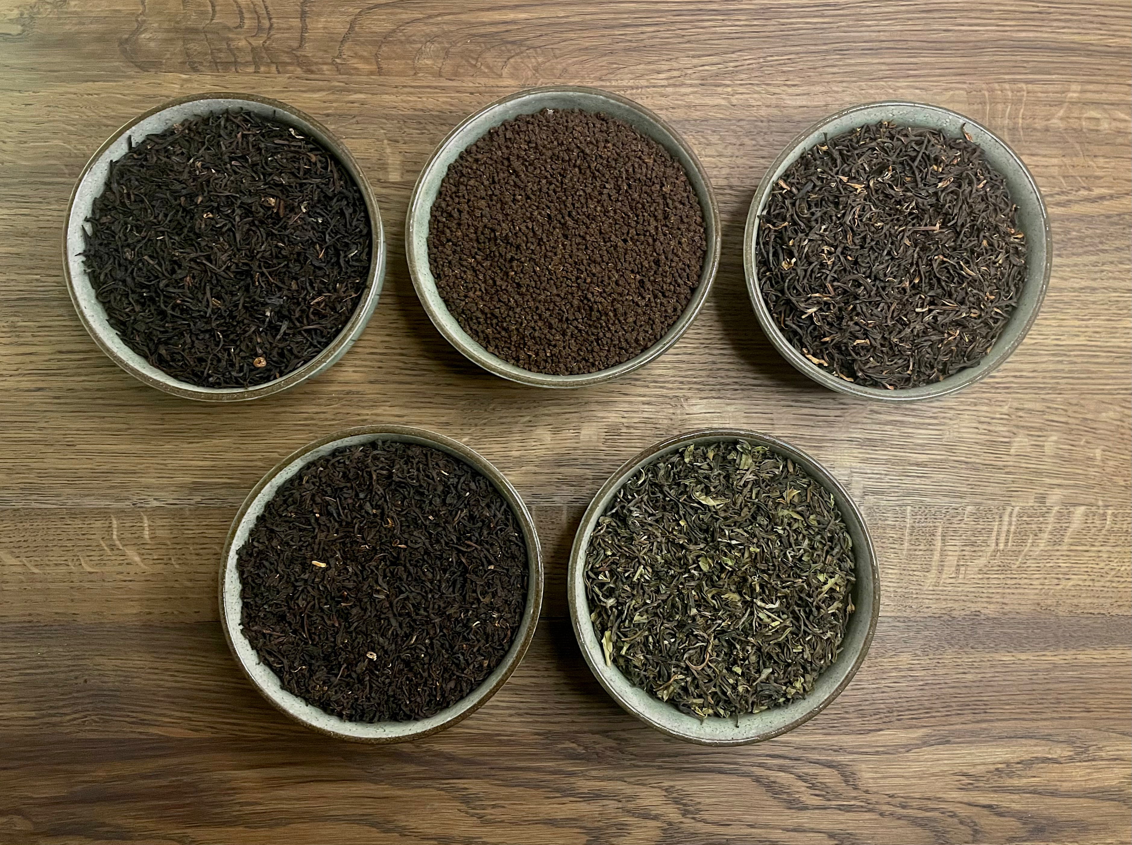 Bundle Teetradition – Kräftige Schwarztee Klassiker & feine Spezialitäten – 5 Sorten à 100 g